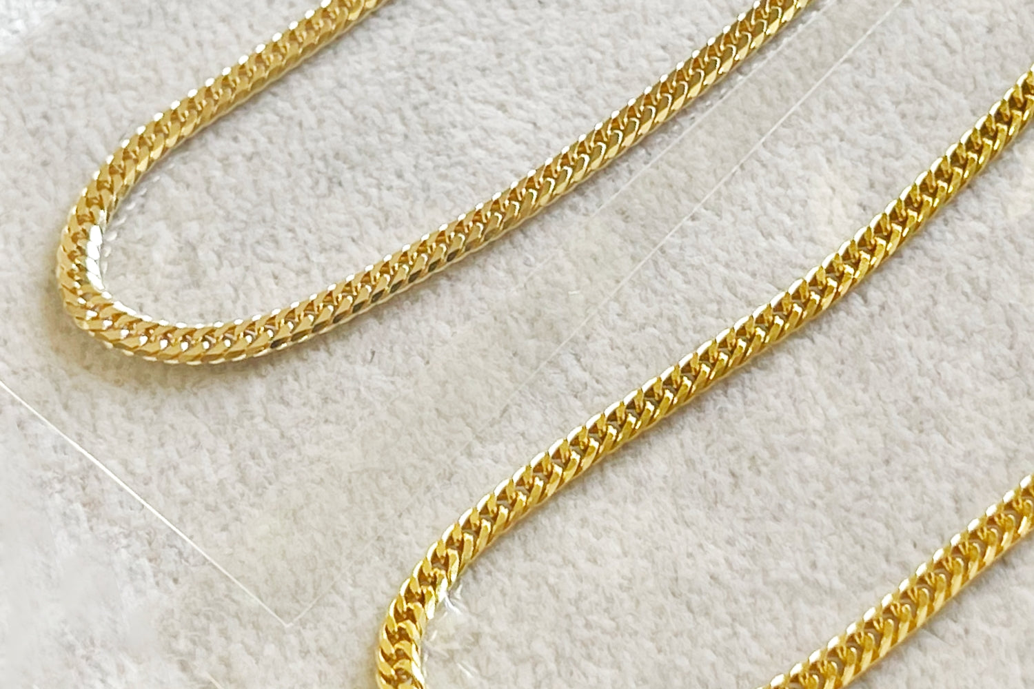 18金と24金の喜平ネックレスの肌触りの違い